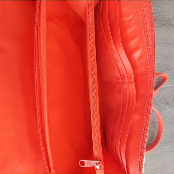 Vera Bradley Paisley in Paradise Turnlock Crossbody Bag - Picture 8 of 9